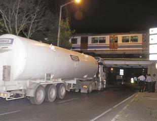 Oil and gas tankers to Iraq, Nakchivan need permission