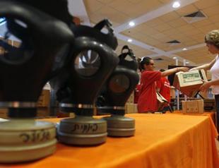 Gas masks in demand as Israel tracks Syria chemical arsenal