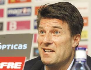 Laudrup named new Swans boss