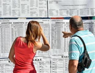 Anger and anxiety weigh on Greeks in historic election