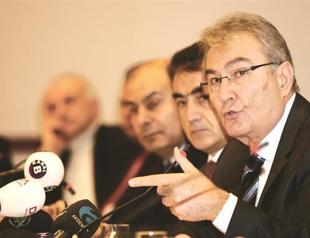 Baykal warns his party against AKP politics