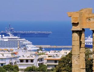 Turk tourists flock to Greek islands