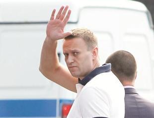 Russian dissident faces probe