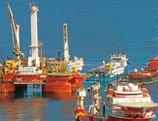 BP joins oil giants in posting negative data