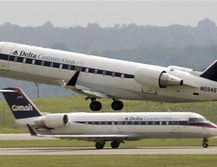 Three jets in near miss at Washington DC airport: official