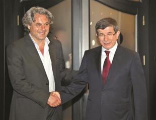 No room for runaway Tlass, say Syria rebels