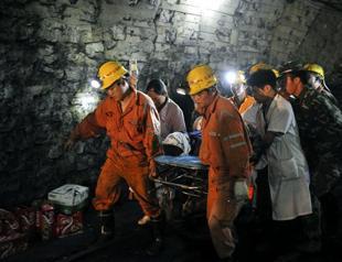 8 Chinese miners rescued after 3 days underground