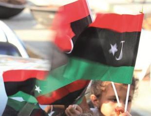 Liberals lead first free poll in Libya