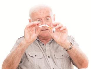 Ex-smokers have higher risks for bowel diseases