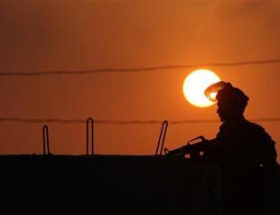 Israel troops shoot dead Palestinian at checkpoint