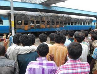 Train fire kills 47 in southern India; dozens hurt