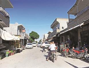 Tel Rifaat residents hail rebels for control of town