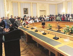 Egypt cabinet sees slim Brotherhood presence