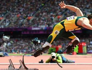 Pistorius off to good Olympic start