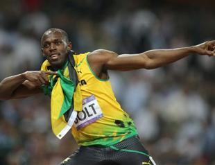 Imperious Bolt blazes to sprint double-double