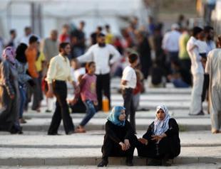 Over 2,500 Syrians cross into Turkey: official