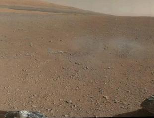 Mars rover sends back 1st 360-degree color view