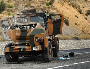 Armored car saves Turkish soldiers from massive blast