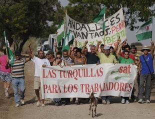 Robin Hood activist collective evicted from Spanish farm
