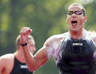 Mellouli wins mens 10km swimming marathon