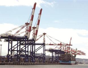 China’s trade decelerates in sign of further global fragility