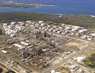 Australia central bank hikes growth forecast