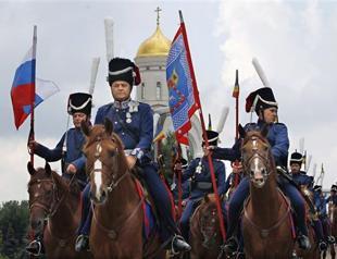 Russia marks victory over Napoleon with march on Paris