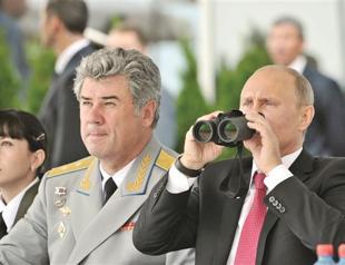 Russia to get hundreds of planes, helicopters: Putin