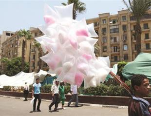 Qatar helps Egyptian gov’t with $2 billion