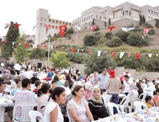 US mission hosts iftar for neighbors