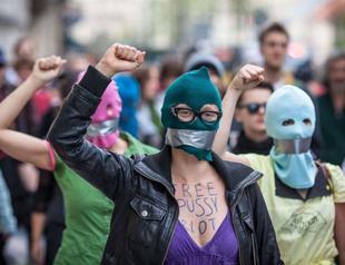 Russia faces international condemnation over Pussy Riot