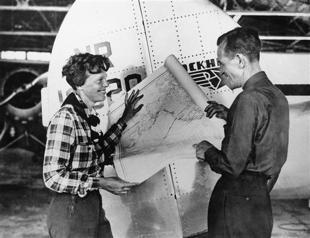 Earhart expedition team says video possibly shows plane debris