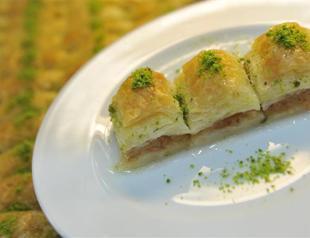Arab dessert lovers flock to local website for baklava