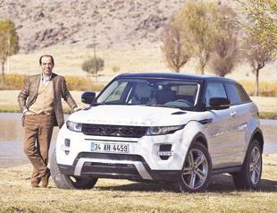 Businessmen forgo official luxury cars