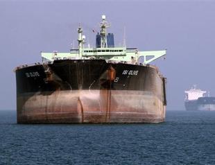 Iran builds first oil tanker for Venezuela