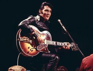 Fans flock to Graceland in memory of Elvis Presley