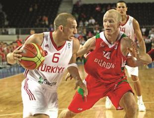 Turkey’s late surge helps beat Belarus