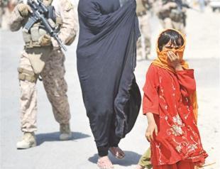 Afghans to recruit spies to prevent insider attacks