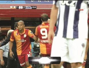 Rivals cry foul over Galatasaray subs