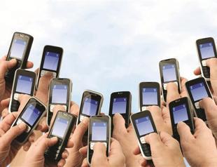 Turks mobile chatterboxes of Europe, official data say