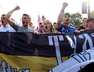 Russia tells fans to behave