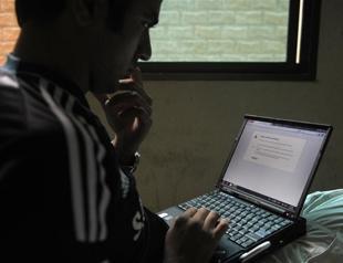 Indonesian jailed for Prophet Mohammed cartoons