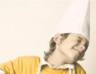 Children make crepes at USLA academy