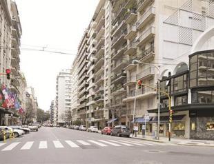 Facing profits squeeze, luxury designers forsake Argentina