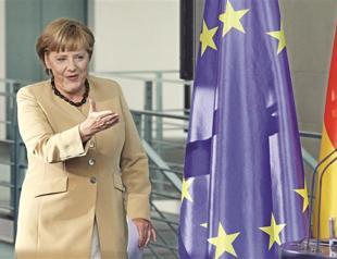 Chancellor Merkel wants new EU treaty, report says