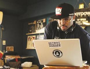 DJ Dez Andres and Kaan Düzarat gather in Muğla