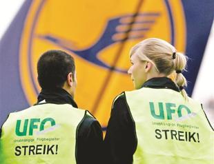Lufthansa crew makes strike decision
