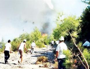 Wildfires hit southern Turkey