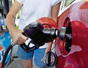 Oil falls below $87 as China pledges worries