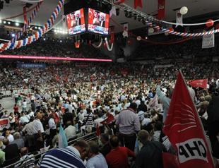 We do not want war, Turkeys main opposition leader says